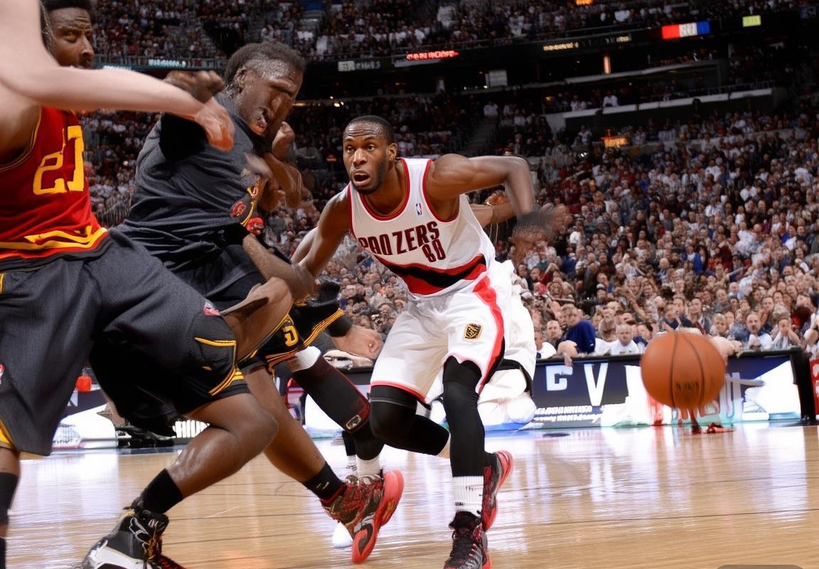 2015NBA季后赛：开拓者VS骑士巅峰对决回顾