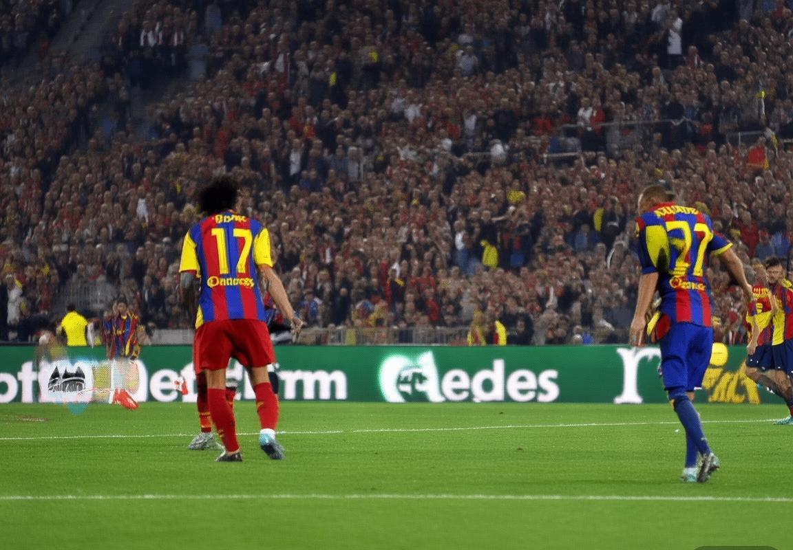 巴萨0-7拜仁欧冠惨案：诺坎普噩梦震惊足坛